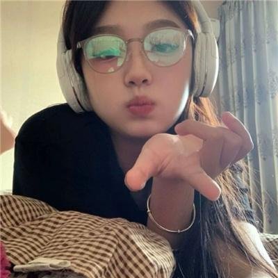 三女怀春